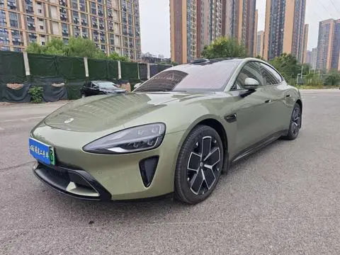 Xiaomi SU7 2024