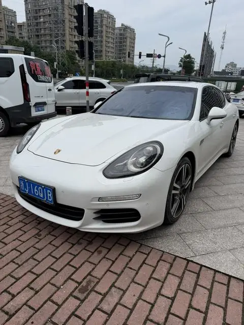 Porsche Panamera 2014