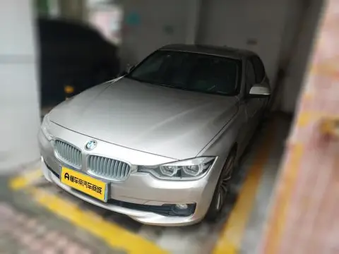 BMW 3 Series 2019 — фото 1