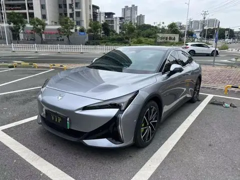 ARCFOX 极狐 阿尔法S5 2024