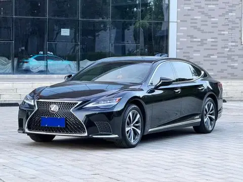 Lexus LS 2023