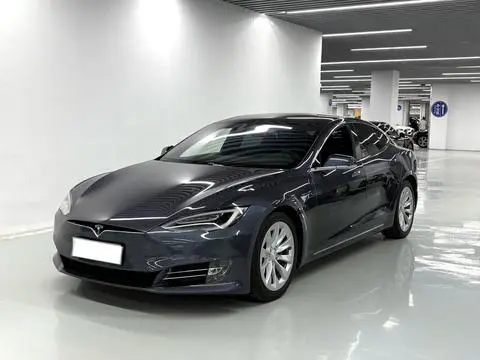 Tesla Model S 2017