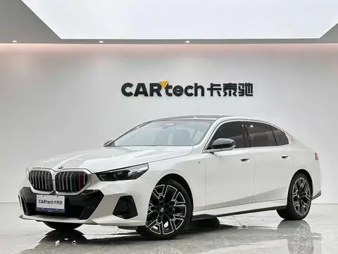 BMW 5 Series 2024