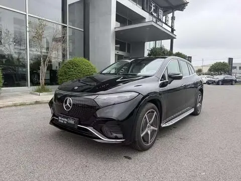 Mercedes-Benz EQS SUV 2025