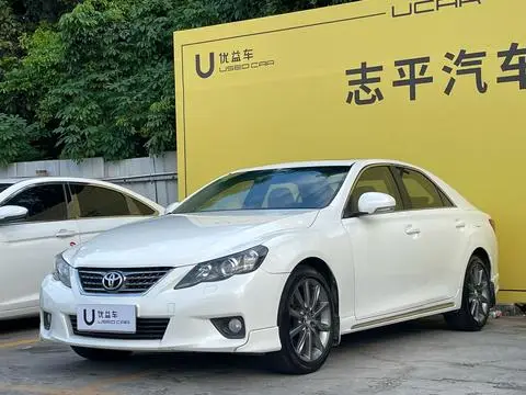 Toyota Reiz 2012