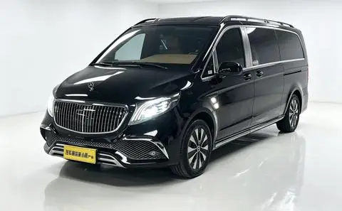 Mercedes-Benz 威霆 2023