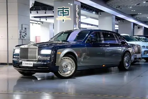 Rolls Royce 幻影 2013
