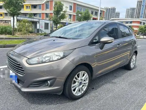 Ford 嘉年华 2013