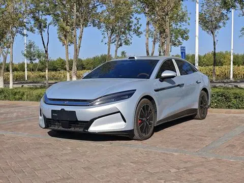 BYD Han L DM 2025