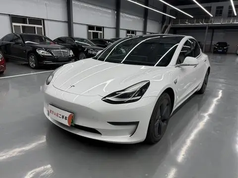 Tesla Model 3 2019 — фото 1