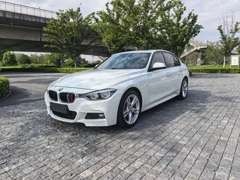 BMW 3 Series 2019 — фото 1