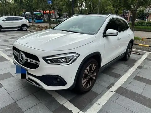 Mercedes-Benz GLA 2020