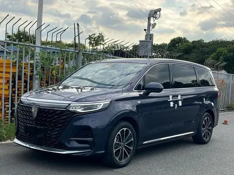 Roewe iMAX8 2022
