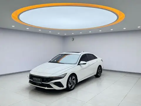 Hyundai Elantra 2023