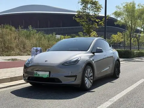 Tesla Model Y 2022 — фото 1
