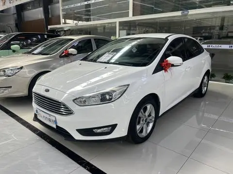 Ford Focus 2017 — фото 1