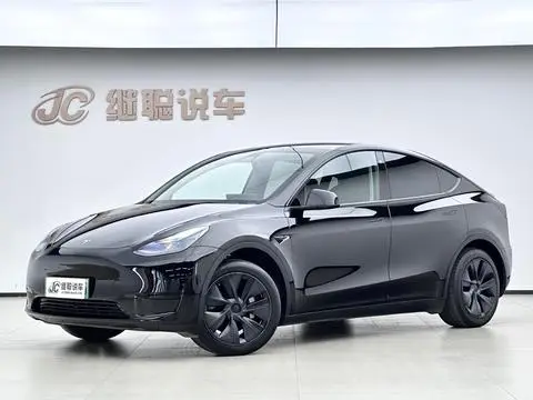 Tesla Model Y 2023 — фото 1