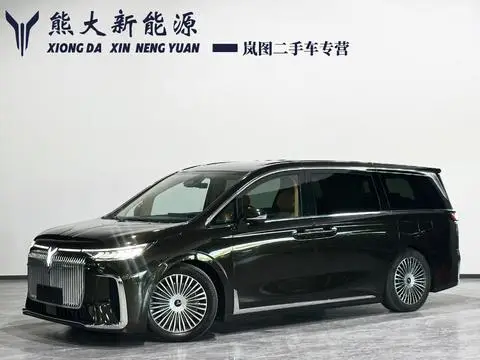 Voyah 梦想家 PHEV 2025