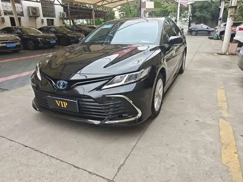 Toyota Camry 2021