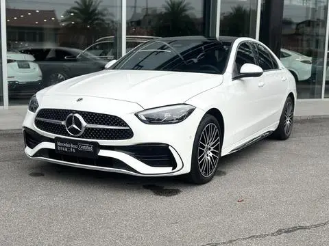 Mercedes-Benz C-Class 2024