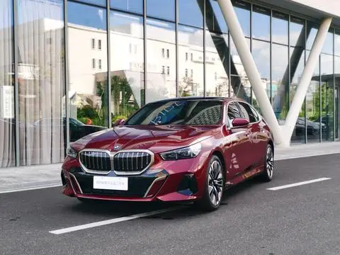 BMW 5 Series 2024