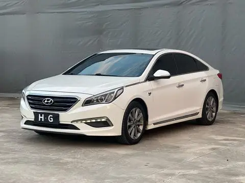 Hyundai 索纳塔九 2015