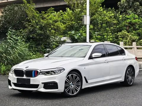 BMW 5 Series 2019 — фото 1