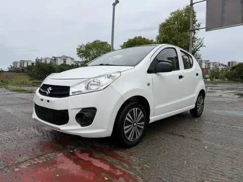 Suzuki 奥拓 2015