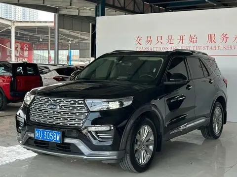 Ford 探险者 2020 — фото 1
