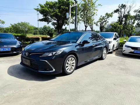 Toyota Camry 2021