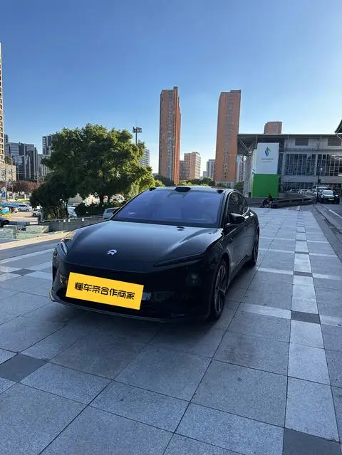 NIO ET5T 2024