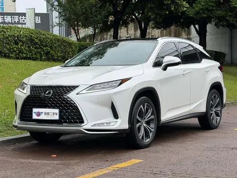 Lexus RX 2020