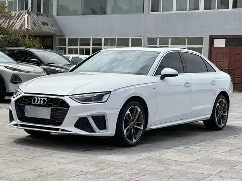 Audi A4L 2020 — фото 1