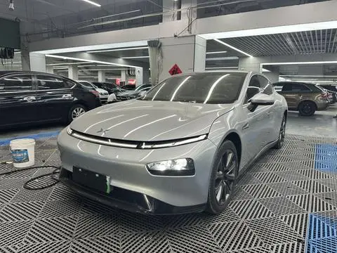 XPeng 小鹏P7 2022