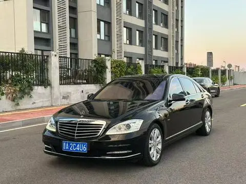 Mercedes-Benz S-Class 2011