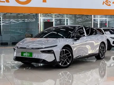 XPeng 小鹏P7+ 2024