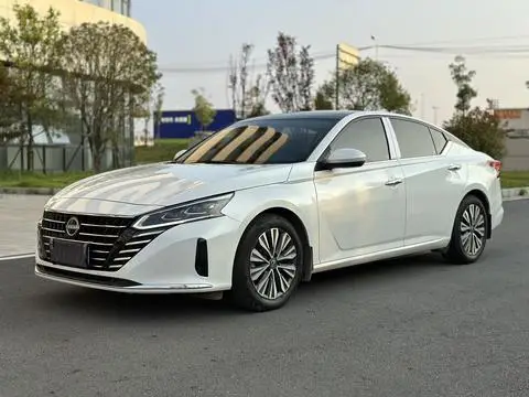 Nissan Teana 2022