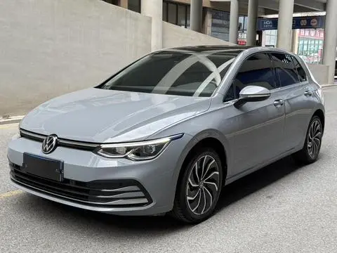 Volkswagen Golf 2021