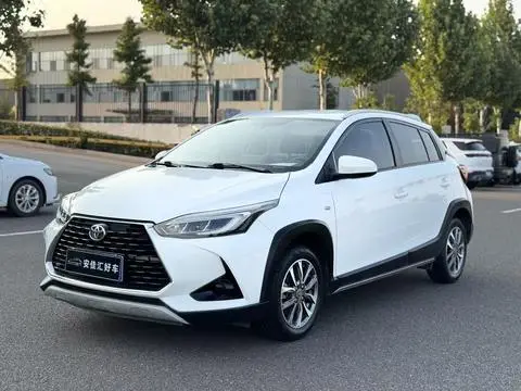 Toyota YARIS L 2020