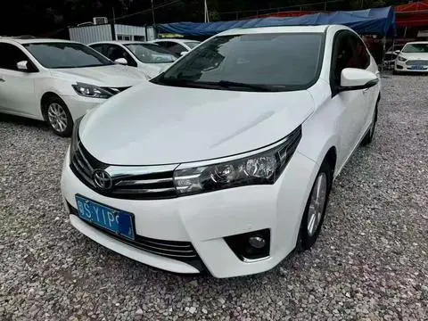 Toyota Corolla 2014 — фото 1