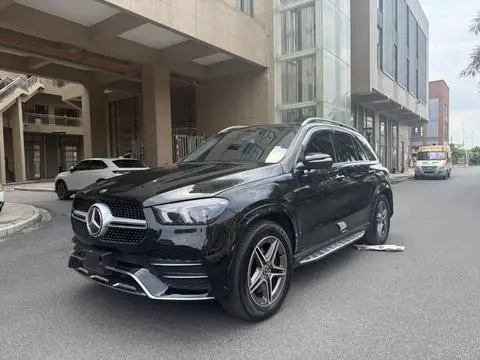 Mercedes-Benz GLE 2020 — фото 1