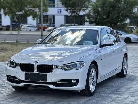 BMW 3 Series 2015 — фото 1