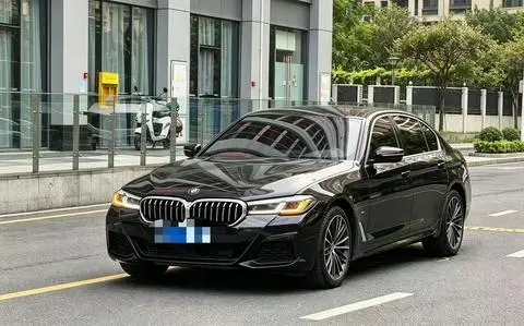 BMW 5 Series 2021 — фото 1
