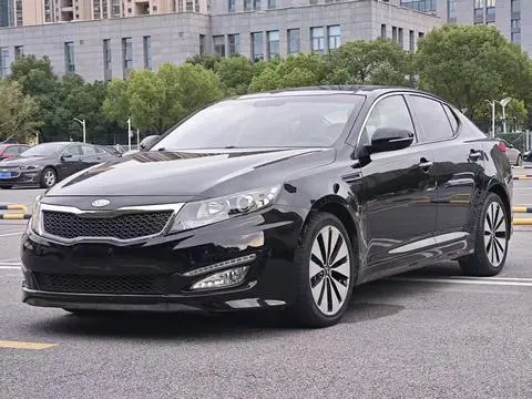Kia K5 2011