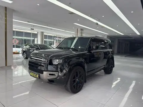 Land Rover 卫士 2025