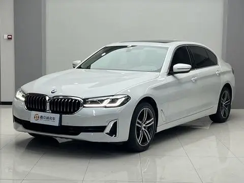 BMW 5 Series 2021 — фото 1
