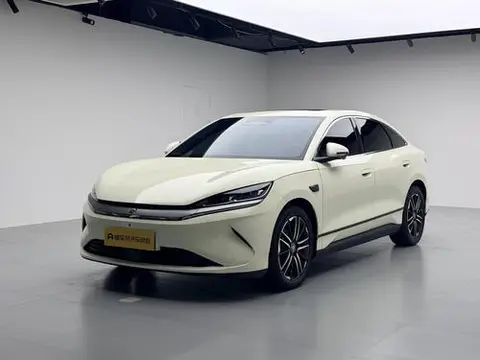 BYD 秦L EV 2025