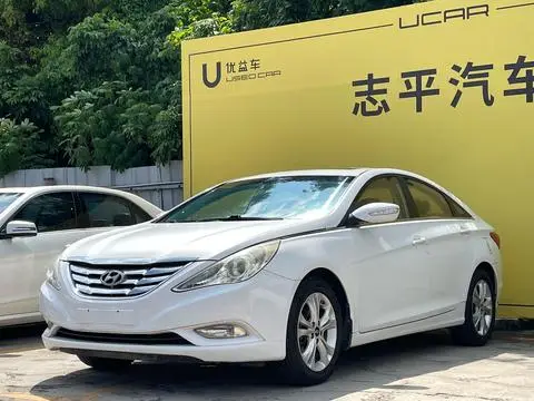 Hyundai 索纳塔八 2011