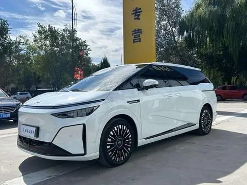 XPeng 小鹏X9 2026