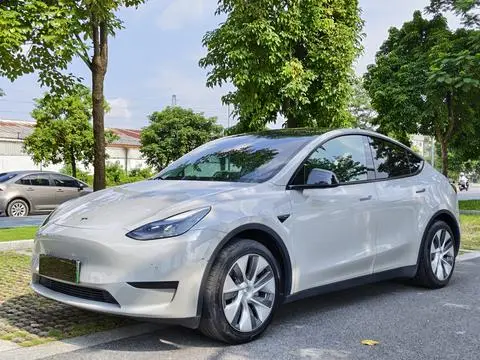 Tesla Model Y 2022 — фото 1